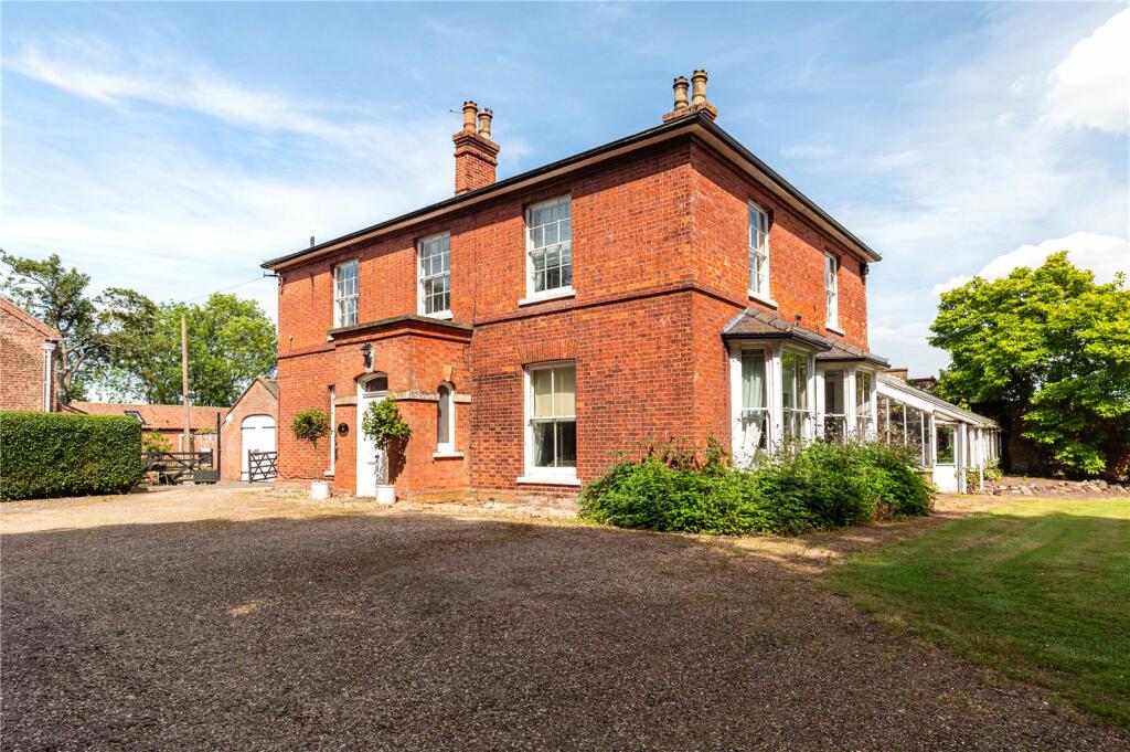 27 bedroom detached house for sale in Boston Road, Wainfleet St. Mary
