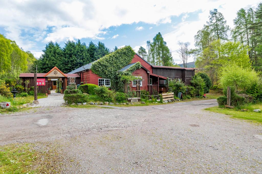 Commercial property for sale in Country Inn, Glen Urquhart, near Drumnadrochit, Inverness, IV63