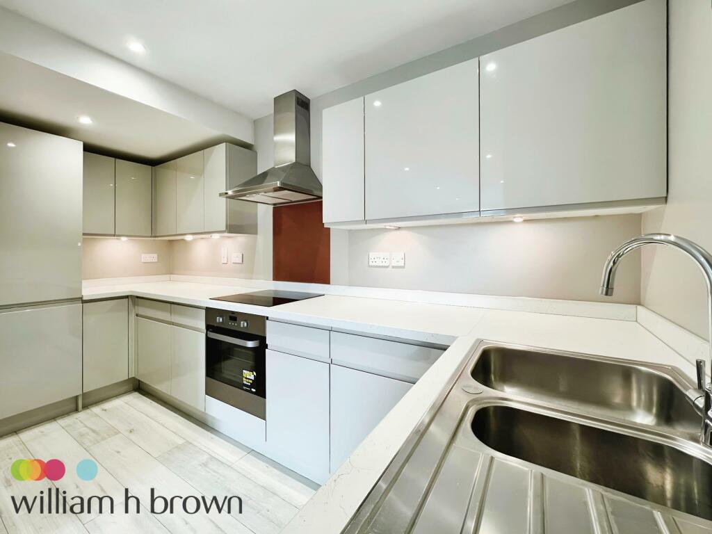 2 bedroom apartment for rent in Victoria Avenue, SOUTHENDONSEA, SS2