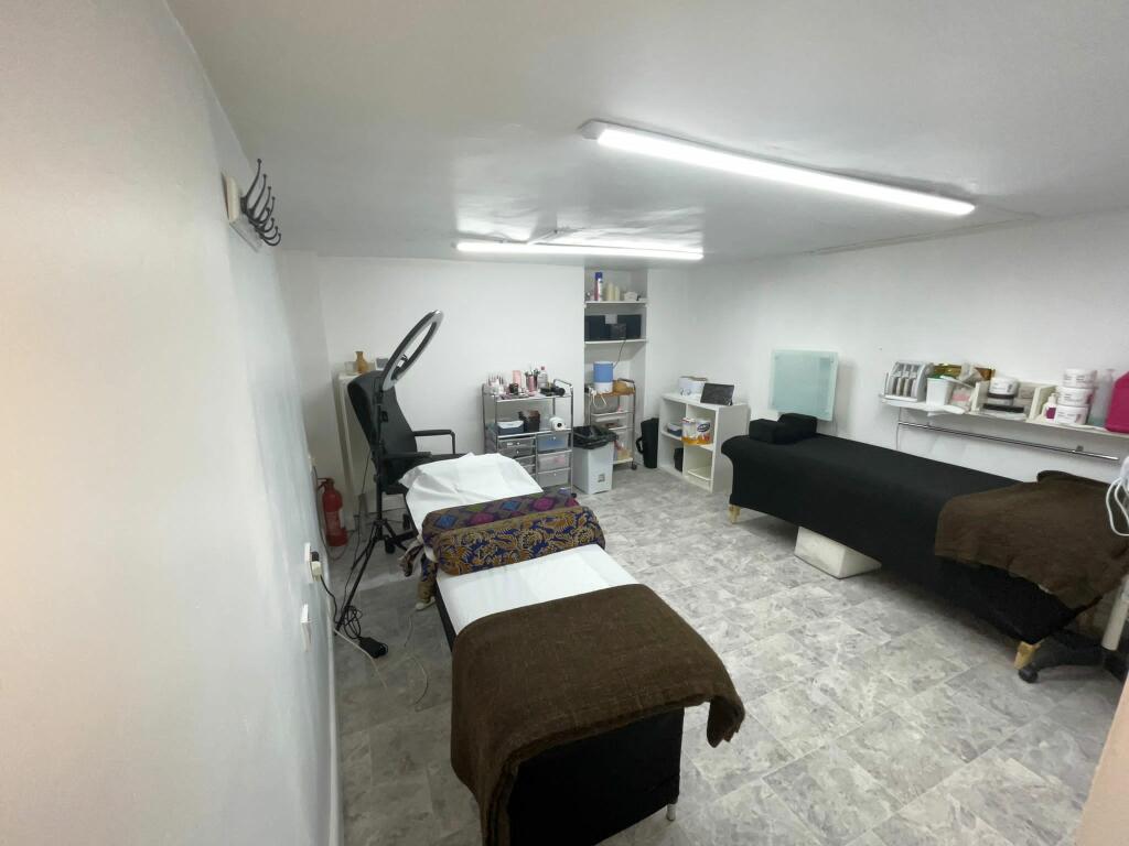 Hairdressers or barber shop for sale in 557B Barlow Moor Road, Greater