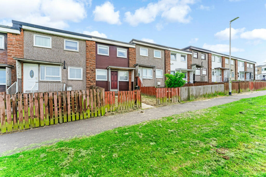 2 bedroom terraced house for sale in Greenloanings, Kirkcaldy, KY2