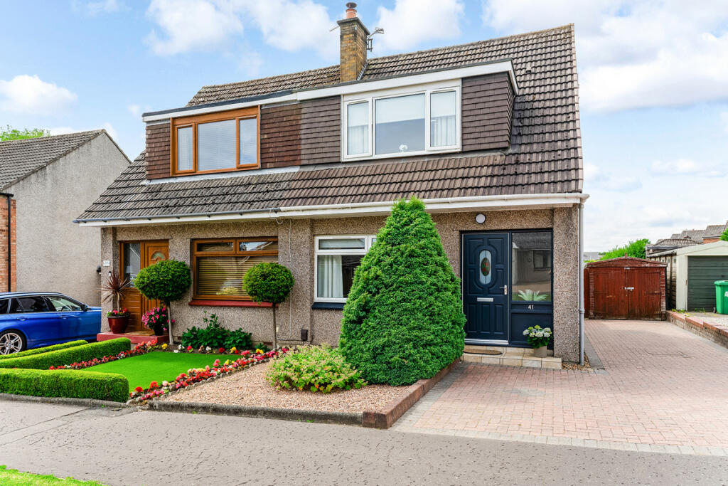 3 bedroom semidetached house for sale in Turnberry Drive, Kirkcaldy, KY2