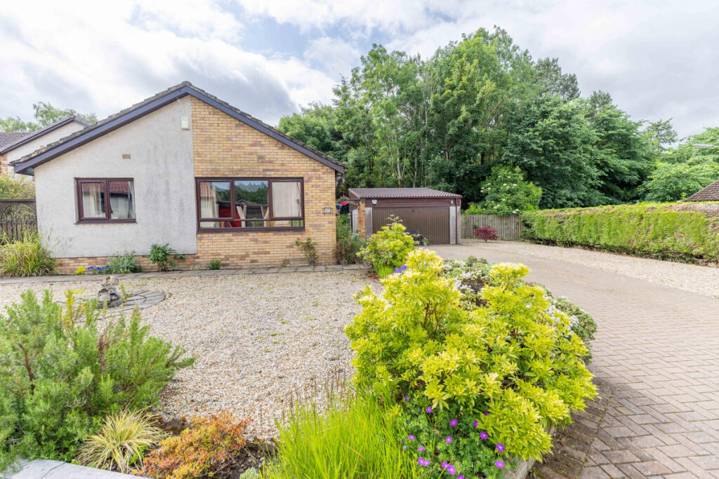 Main image of property: Huntingtower Park, Glenrothes, KY6