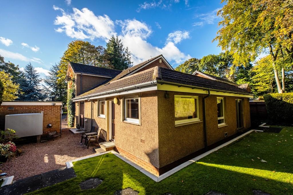 5 bedroom detached house for sale in Raith Drive, Kirkcaldy, Fife, KY2