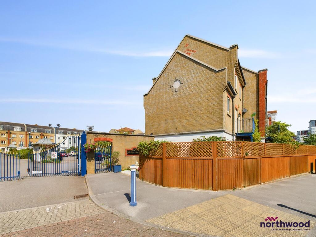 Additional property image - The Piazza, Sovereign Harbour South, Eastbourne, BN23