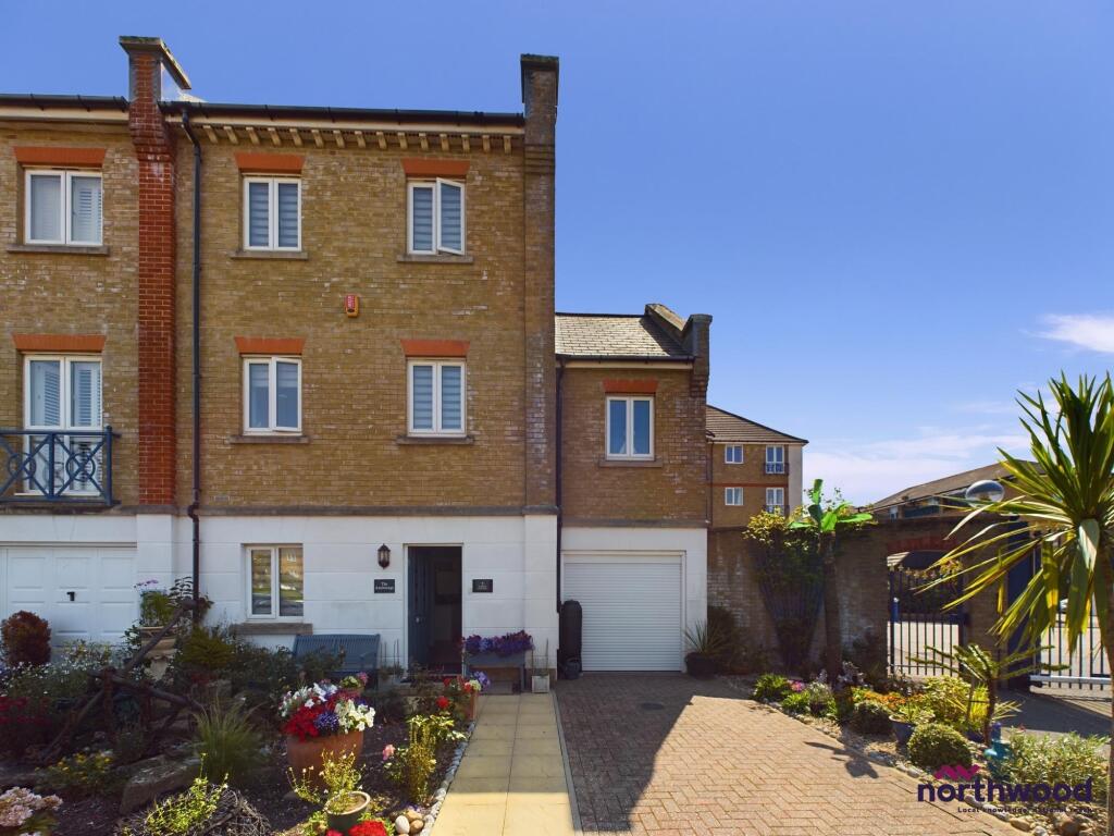 Additional property image - The Piazza, Sovereign Harbour South, Eastbourne, BN23