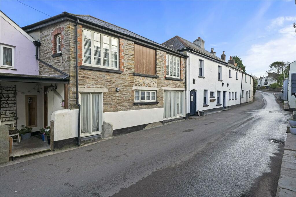 2 bedroom terraced house for sale in Chillington, Kingsbridge, Devon, TQ7