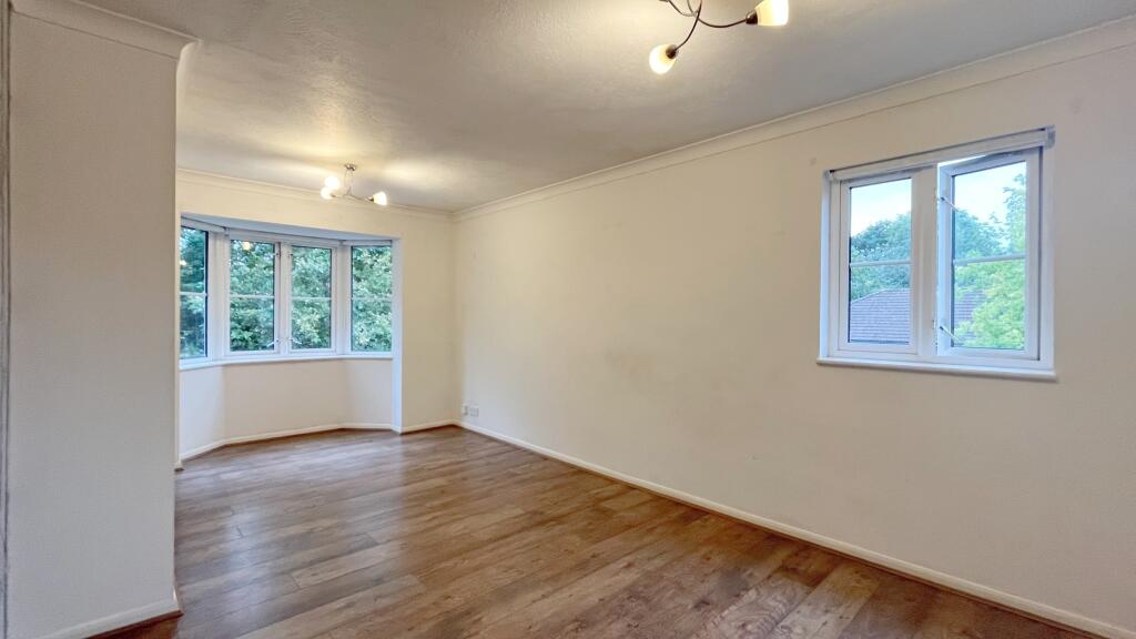 Main image of property: Autumn drive, Sutton, SM2