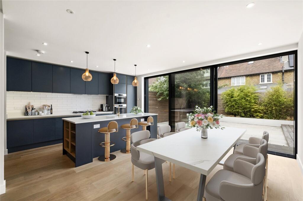 Main image of property: The Bungalows, Streatham Road, London, SW16