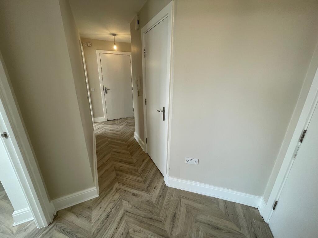 Additional property image - 17 Maizefield House, Moors Walk, Welwyn Garden City, Hertfordshire AL7 2BQ