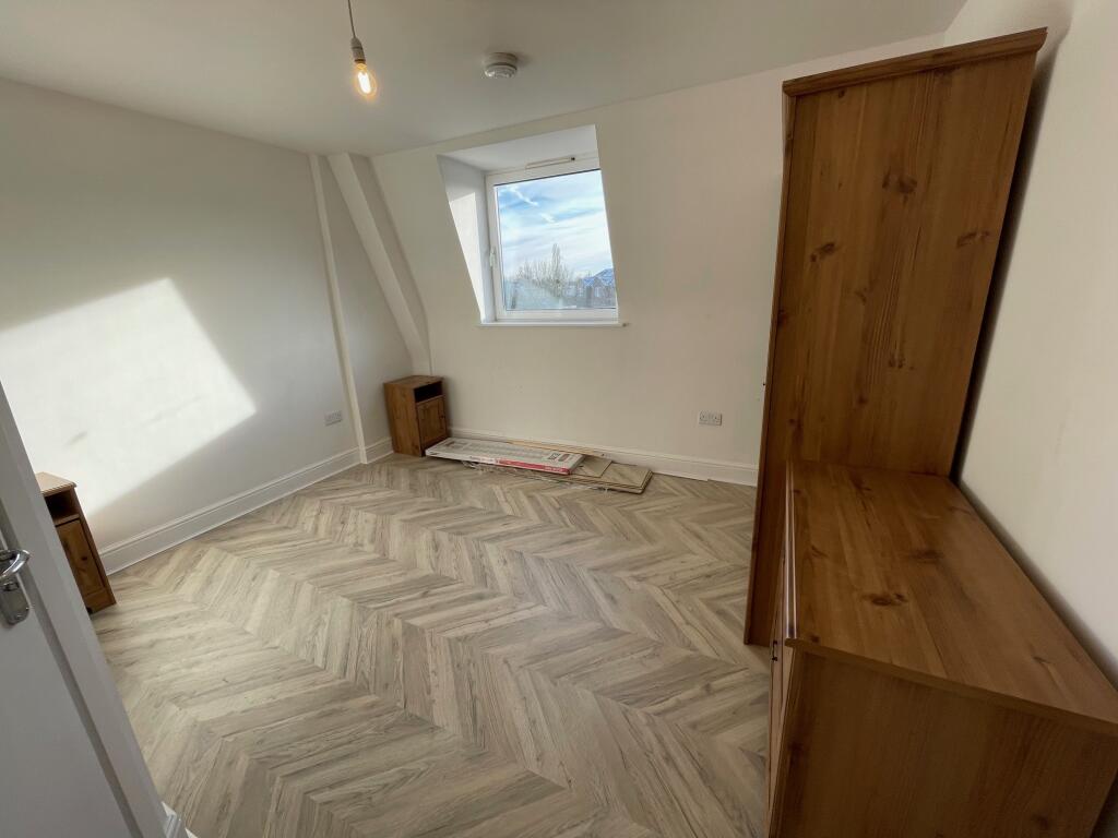 Additional property image - 17 Maizefield House, Moors Walk, Welwyn Garden City, Hertfordshire AL7 2BQ