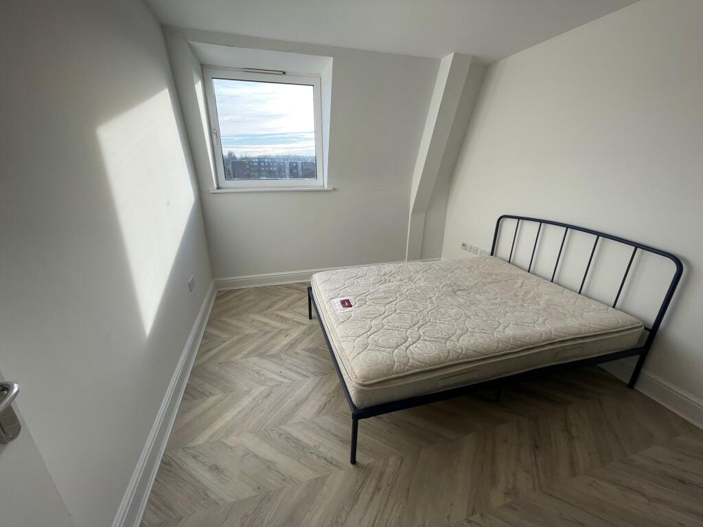 Additional property image - 17 Maizefield House, Moors Walk, Welwyn Garden City, Hertfordshire AL7 2BQ