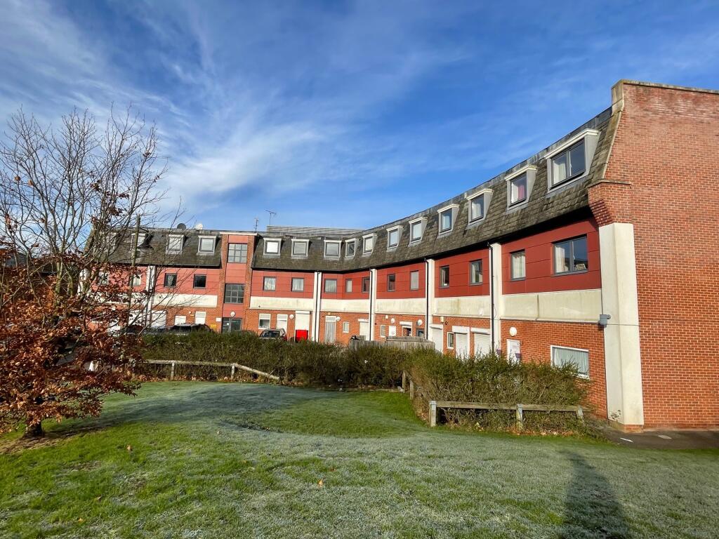 Additional property image - 17 Maizefield House, Moors Walk, Welwyn Garden City, Hertfordshire AL7 2BQ
