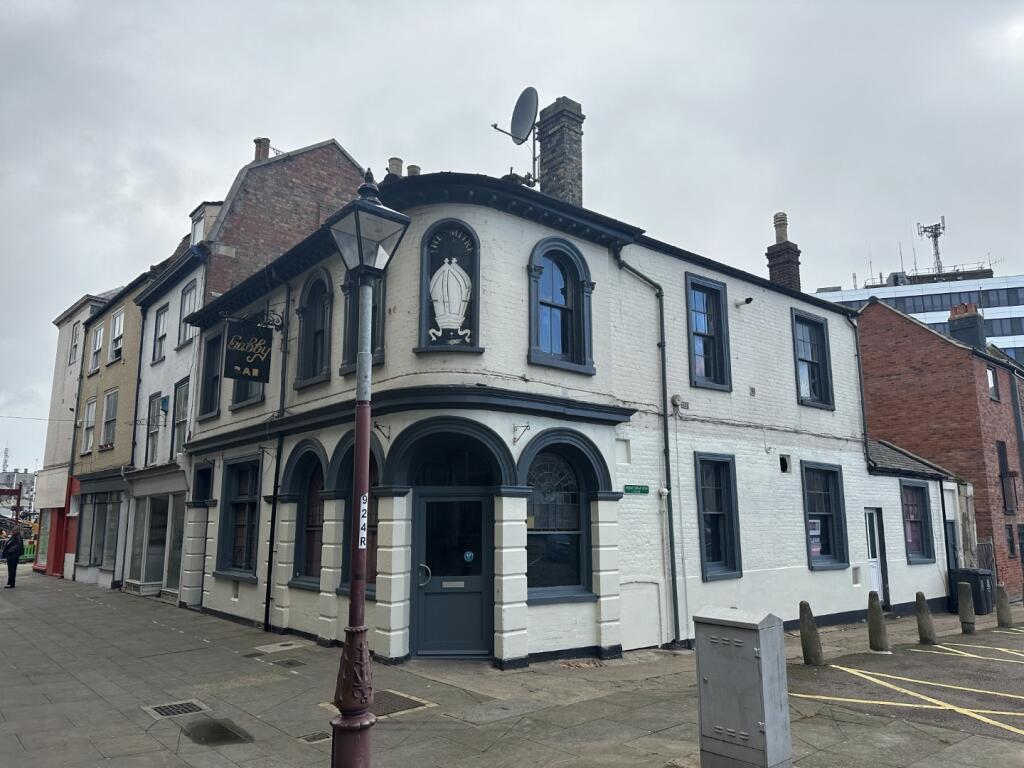 Main image of property: The Mitre, 5 and 5A George Street, Great Yarmouth, Norfolk NR30 1HR