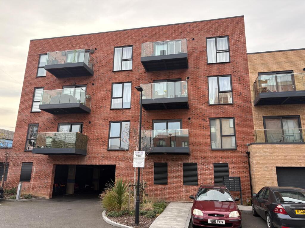 Main image of property: Flat 70, Prospects Place, 14 Fairfax Drive, Westcliff-On-Sea, Essex SS0 9FR