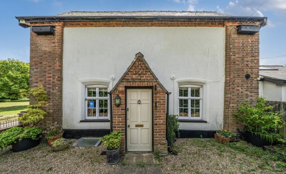Main image of property: Donthorn Cottage, 2 Campingland, Swaffham, Norfolk PE37 7RB