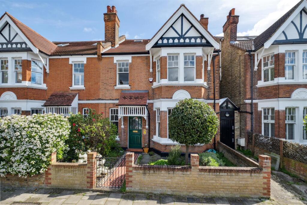 Main image of property: Hadley Gardens, London, W4
