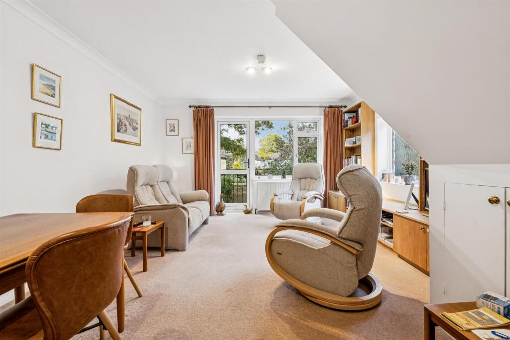 Main image of property: Coniston Close, London, W4