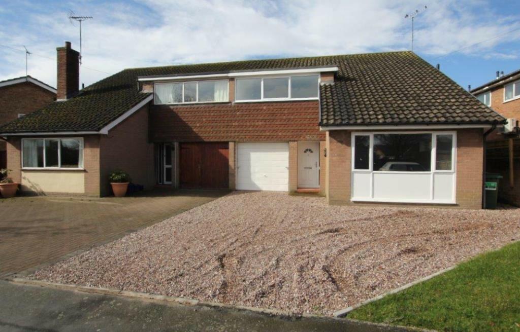 3 bedroom semidetached house for sale in Millway, Waverton, Chester, CH3