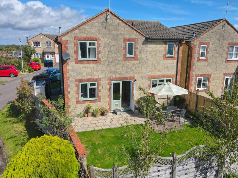 4 bedroom detached house for sale in Middle Ground, Cricklade, Wiltshire, SN6