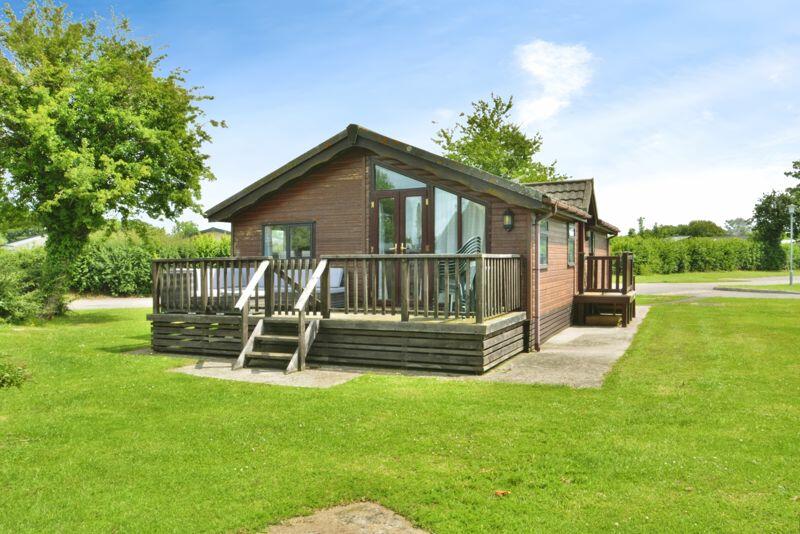Main image of property: Heron View, Cotswold Hoburne, Cotswold Lakes