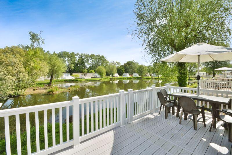 Main image of property: Kingfisher Lake, Cotswold Hoburne, Cotswold Lakes