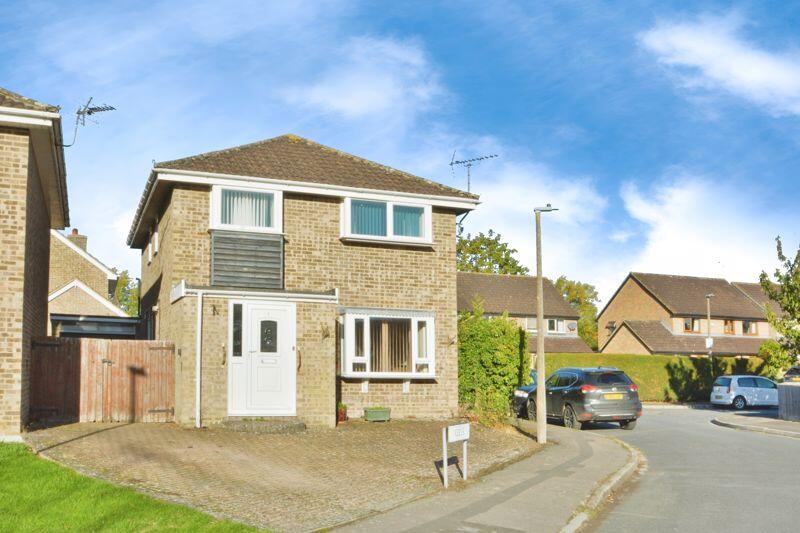 4 bedroom detached house