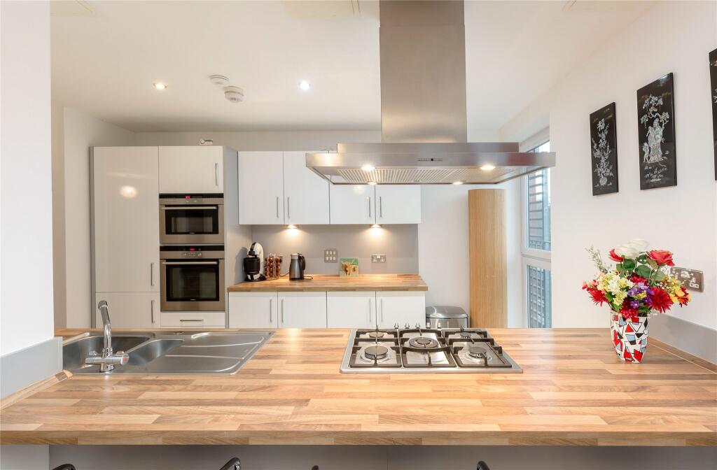 2 bedroom apartment for sale in Fettes Rise, Edinburgh, Midlothian, EH4
