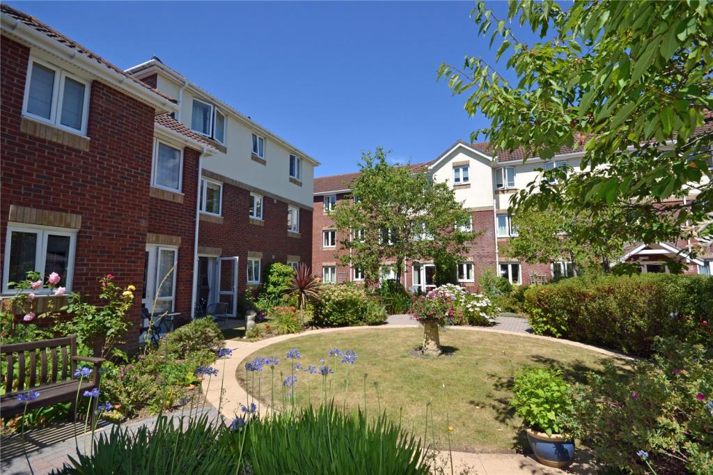 2 bedroom apartment for sale in Tylers Close, Lymington, Hampshire, SO41
