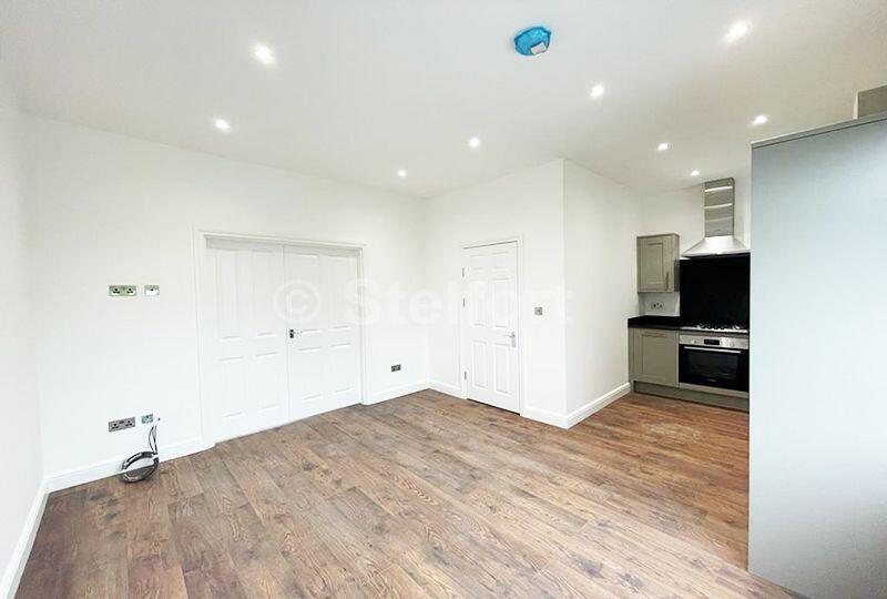 Main image of property: Squires Lane, London, N3