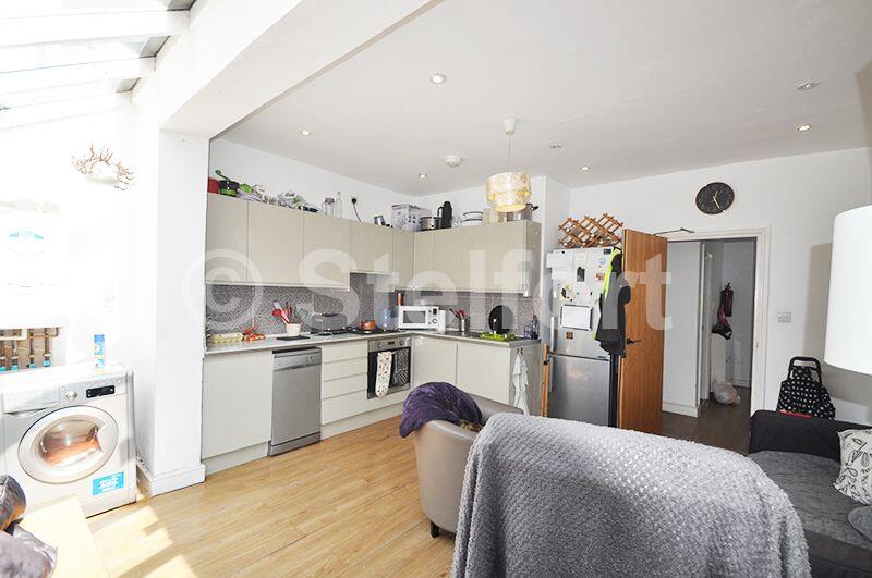 Main image of property: Luton Road, London, E17