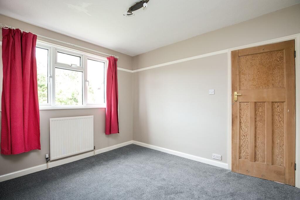 SemiDetached to rent on Hoads Wood Road, Hastings, East Sussex, TN34