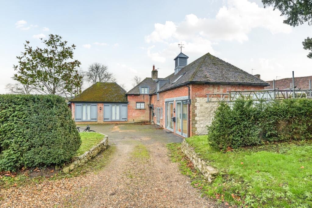 Main image of property: 57 High St Godstone RH9