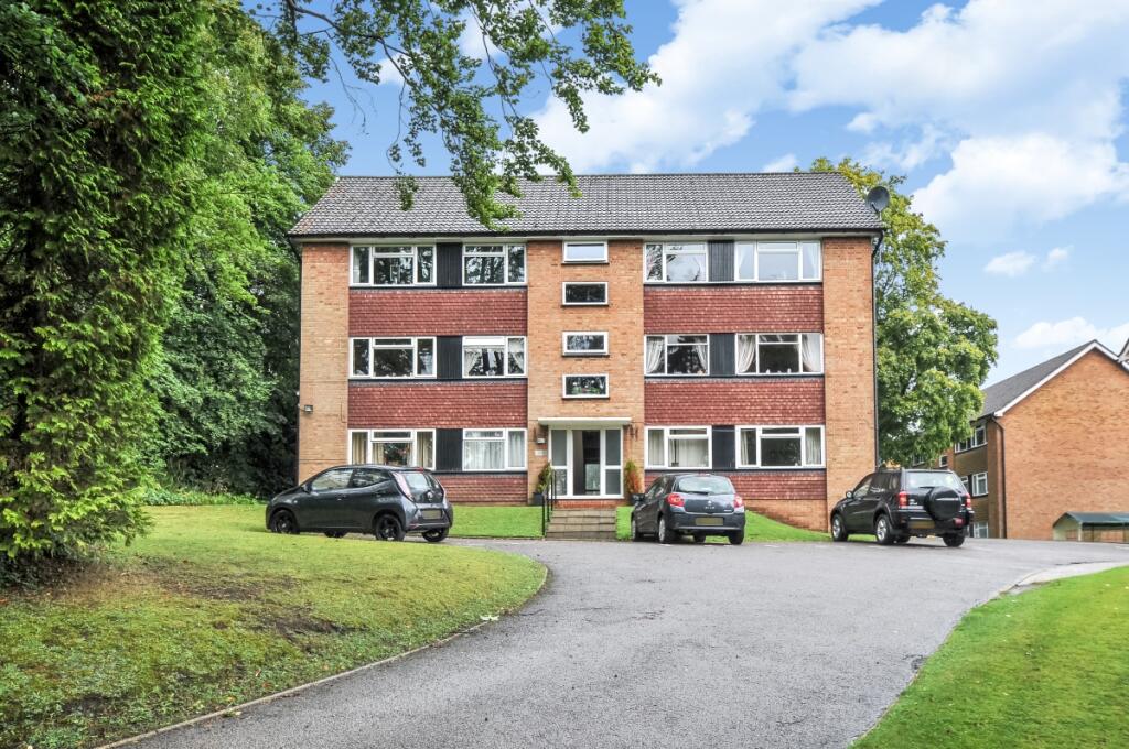 Main image of property: Tupwood Lane Caterham CR3