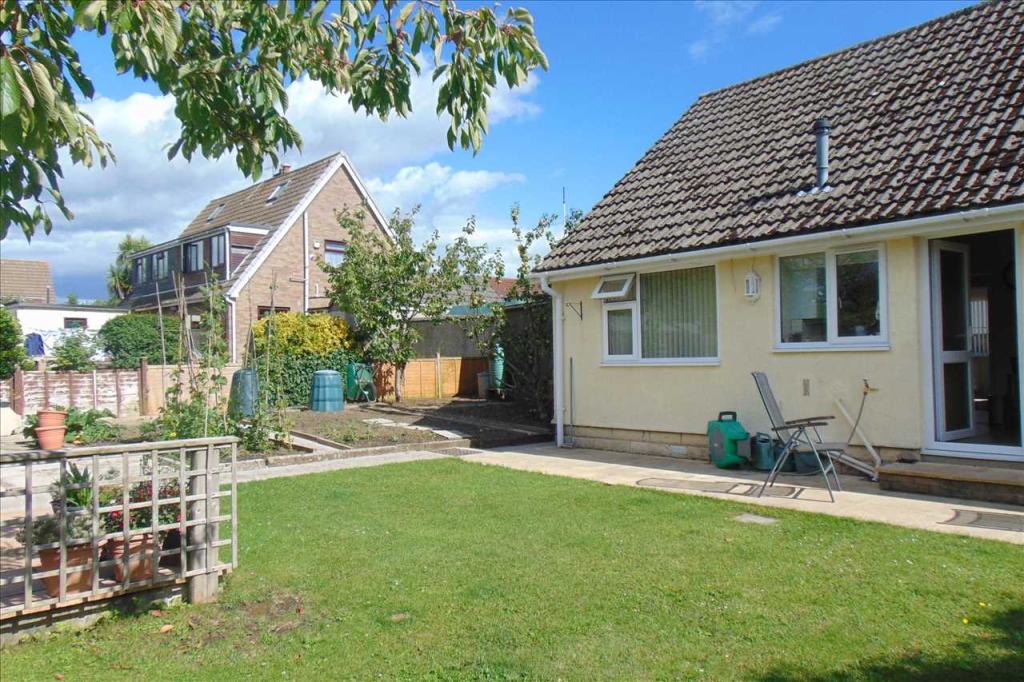 2 bedroom bungalow for sale in Southfield Road, Nailsea, BS48