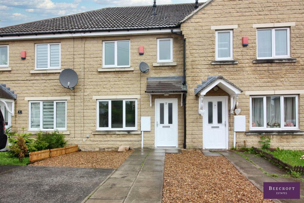 3 bedroom town house for sale in Hazel Gardens, Worsbrough, Barnsley, S70