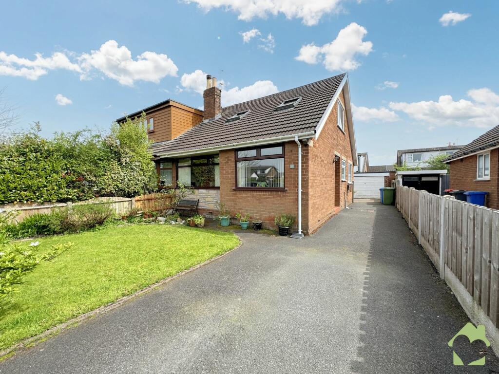 4 bedroom semidetached house for sale in Conway Close, Catterall