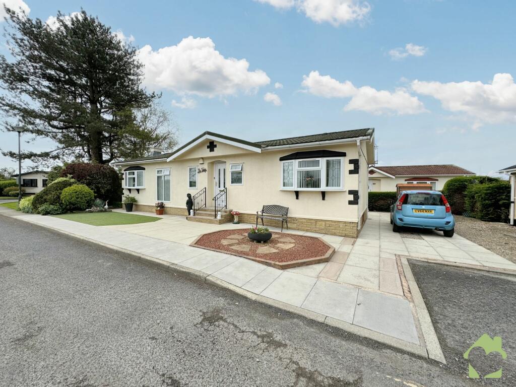 2 bedroom park home for sale in The Lodge, The Avenue, Wyre Vale Park