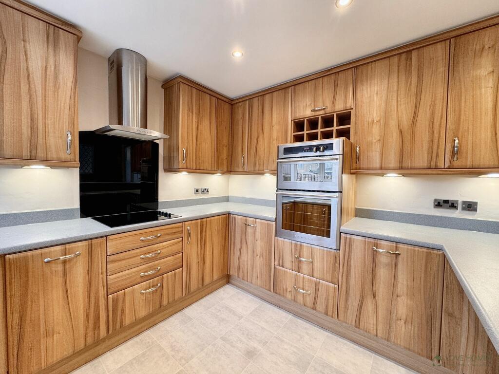 Additional property image - Simonbury Close, Bury