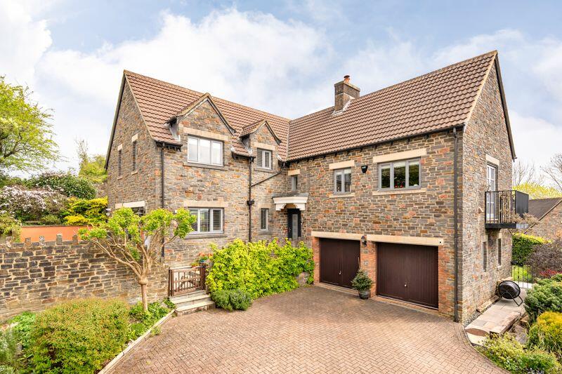 4 bedroom detached house for sale in Miners Close, Long Ashton , BS41