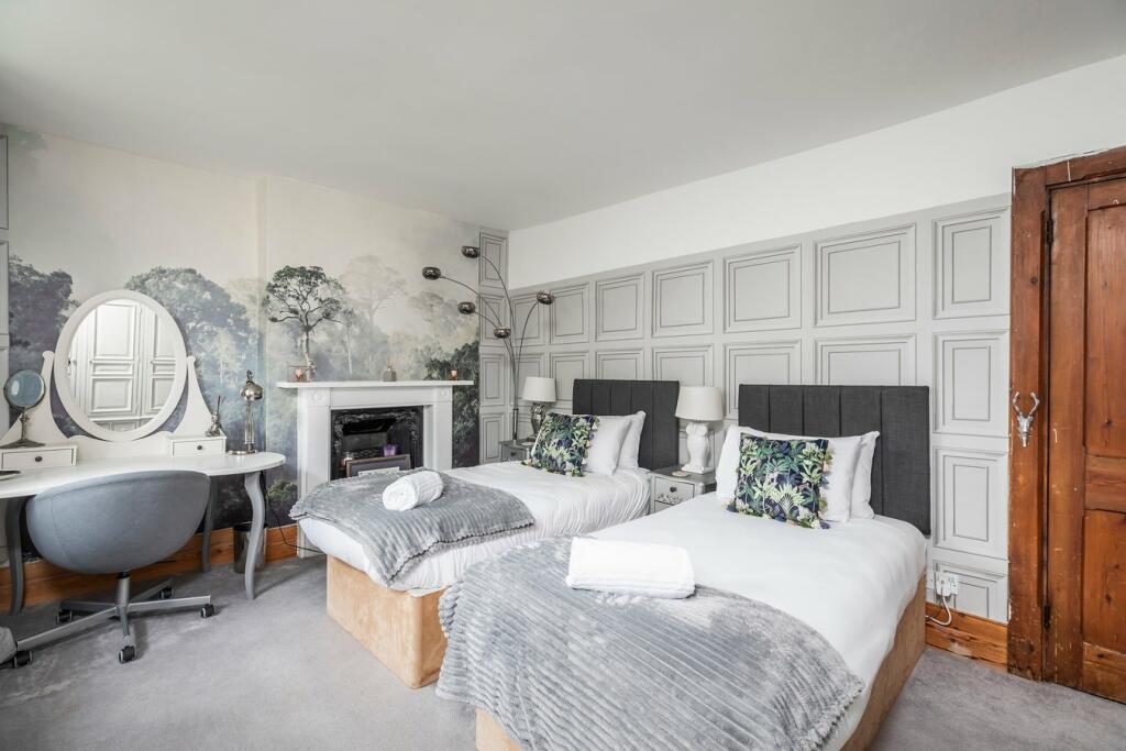 Additional property image - Old Rectory Mews, Poole, BH15