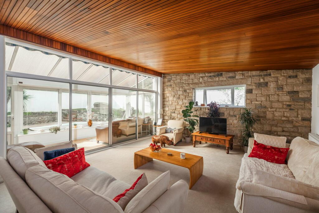 Additional property image - Ravine Road, Canford Cliffs, Poole, BH13