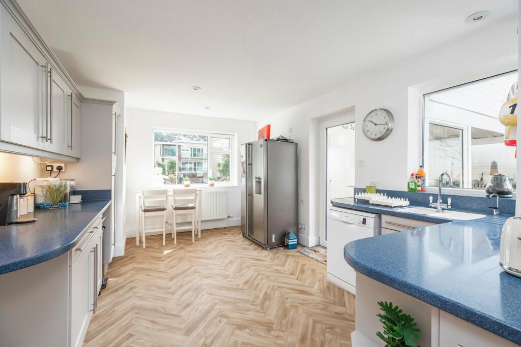 Additional property image - Ravine Road, Canford Cliffs, Poole, BH13