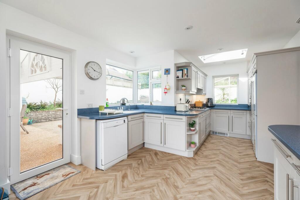 Additional property image - Ravine Road, Canford Cliffs, Poole, BH13
