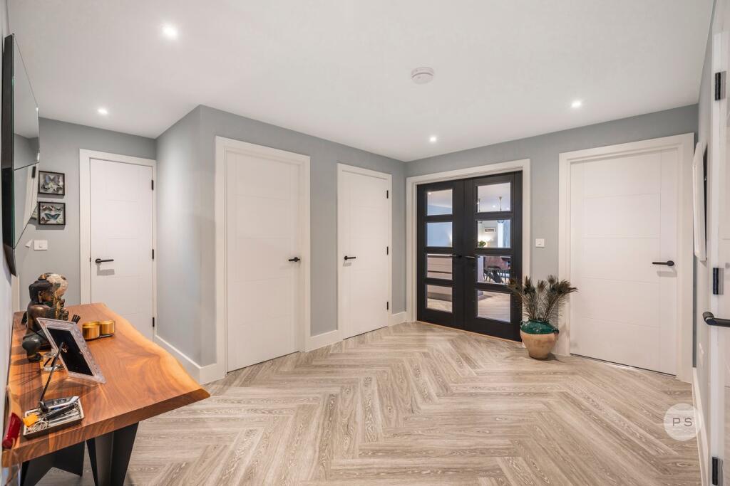 Additional property image - 7 East Overcliff Drive, East Cliff, Bournemouth, BH1