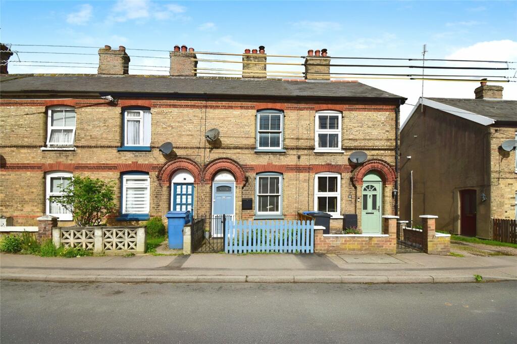 2 bedroom terraced house for sale in Station Road, Long Melford
