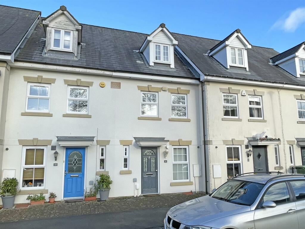 3 bedroom terraced house for sale in Temeraire Road, Manadon Park