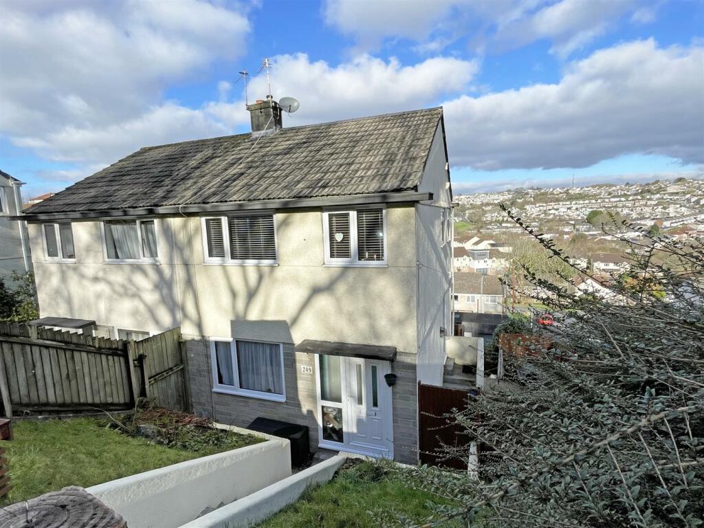 3 bedroom semidetached house for sale in Eggbuckland Road, Higher