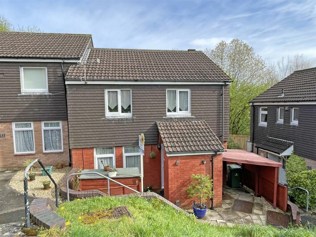 3 bedroom semi-detached house for sale in Taw Close, Deer Park, Plymouth, PL3