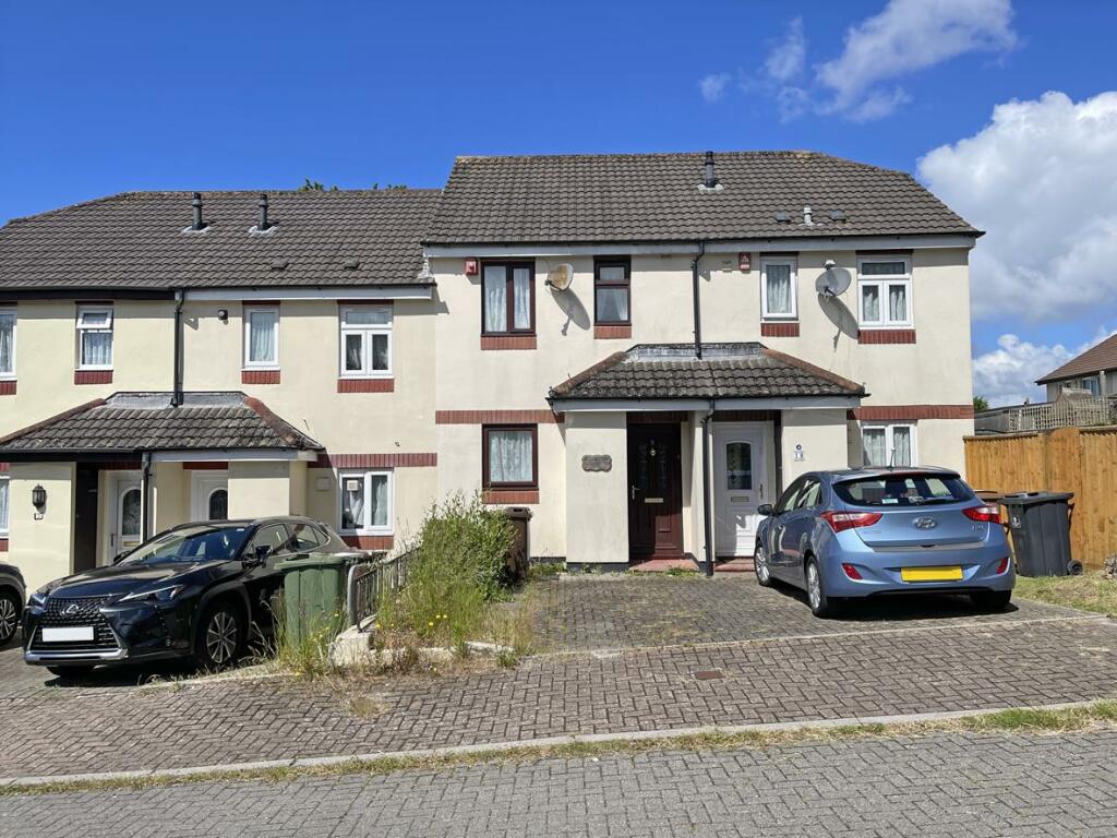 2 bedroom terraced house for sale in Crashaw Close, Crownhill, Plymouth